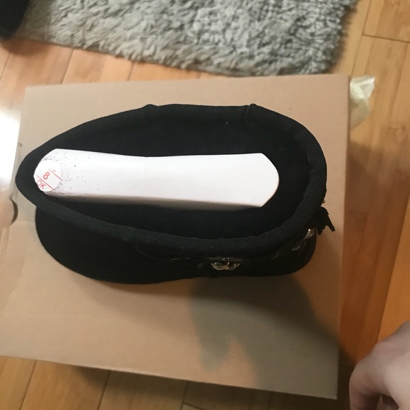 Ugg Boots - Picture 5 of 7